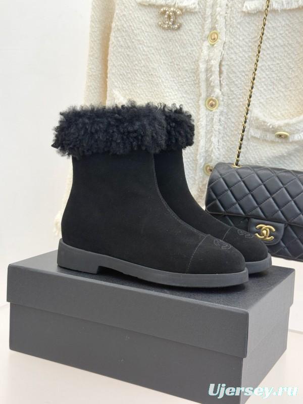 Chanel 25K Series Two-Tone CC Fur Snow Boots - KFY00300