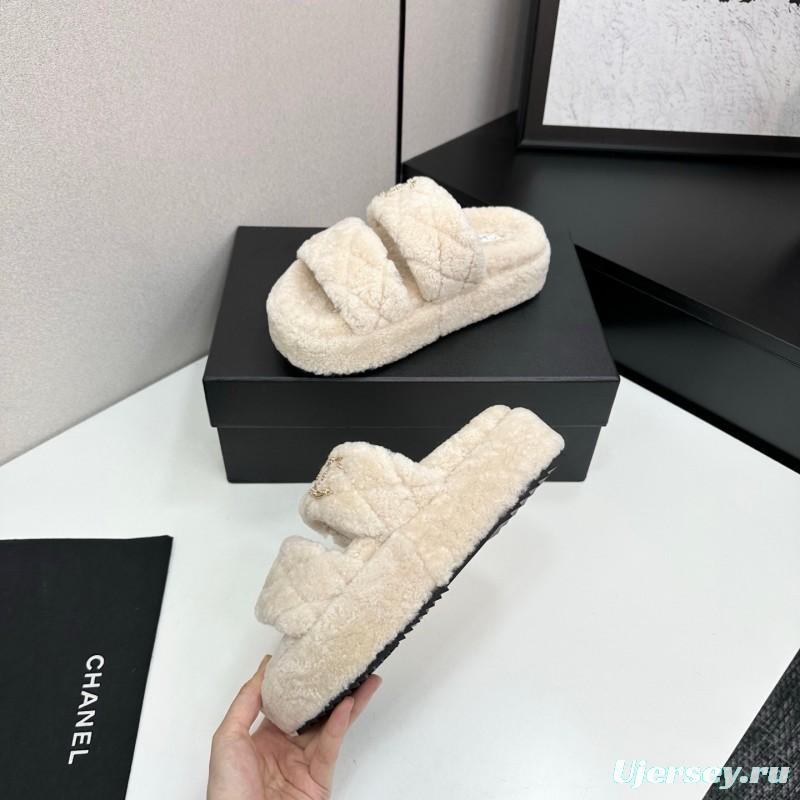 Chanel 2025 SS New Autumn Winter Lazy Sheep Genuine Wool Lazy Slippers Chanel Quilted Thick Sole Fur Slides - LY00300