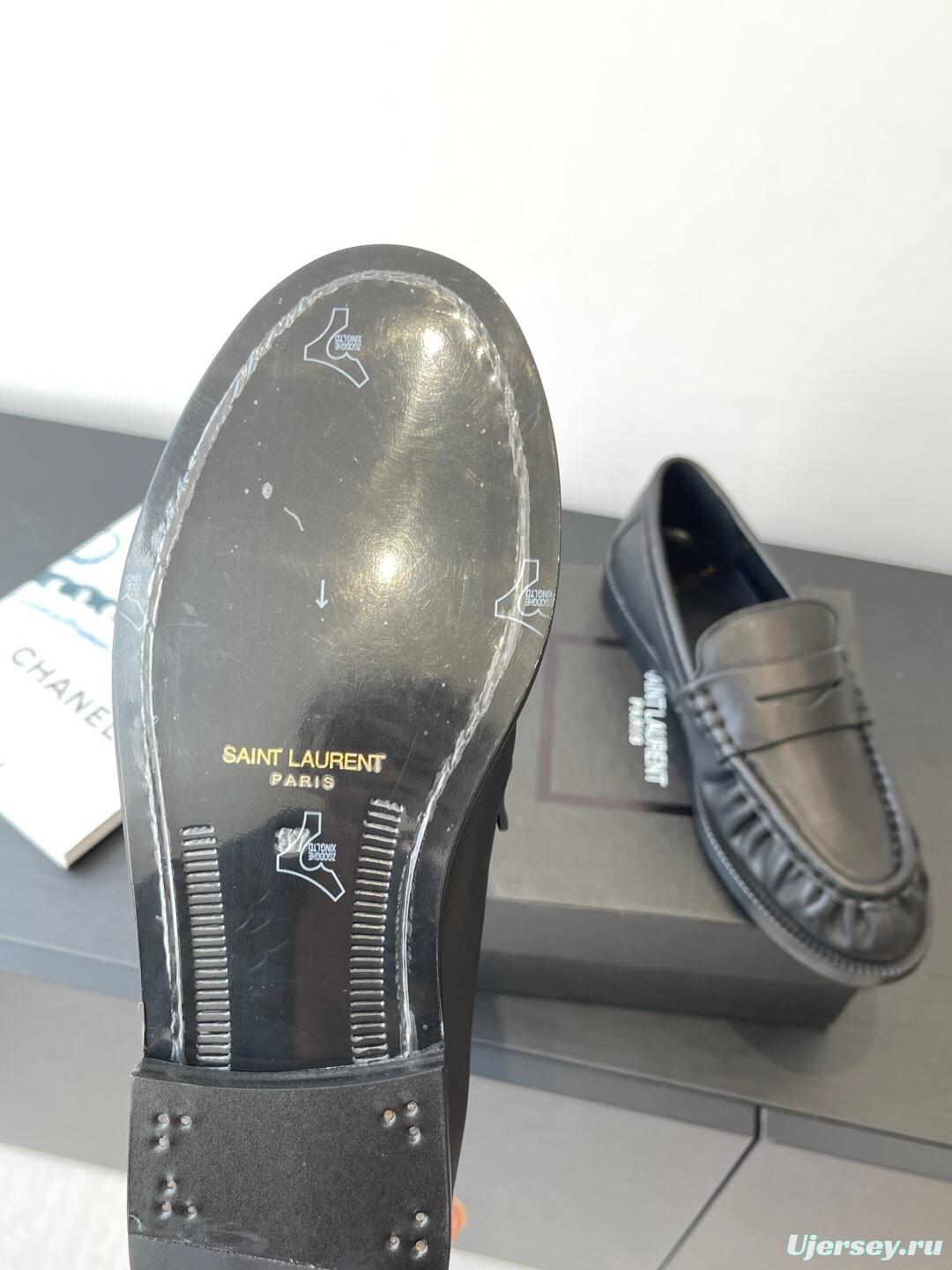 Saint Laurent Classic Loafer Mule Flats - KFY00350