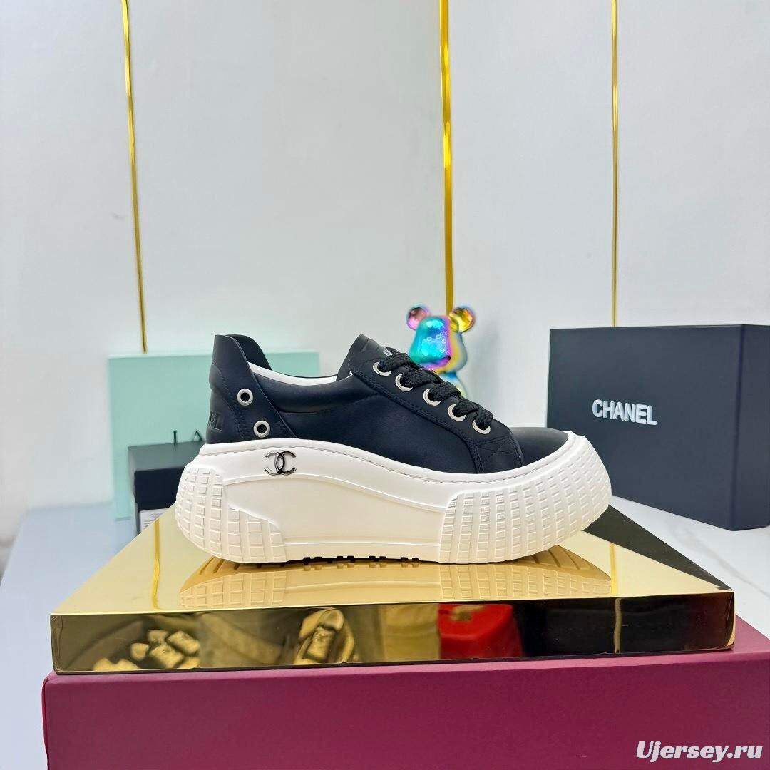 Chanel 2025 SS Panda Loafers Bread Shoes Casual Sneakers - LY00330