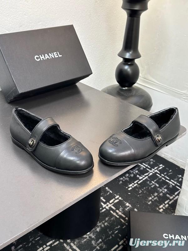 Chanel 2025 SS French Mary Jane Flat Shoes with Fur Trim - KFY00300