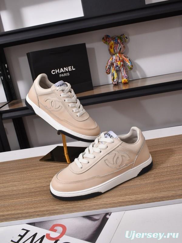 Chanel Classic Loafer with Gradient Logo and Platform Sole - KFY00350