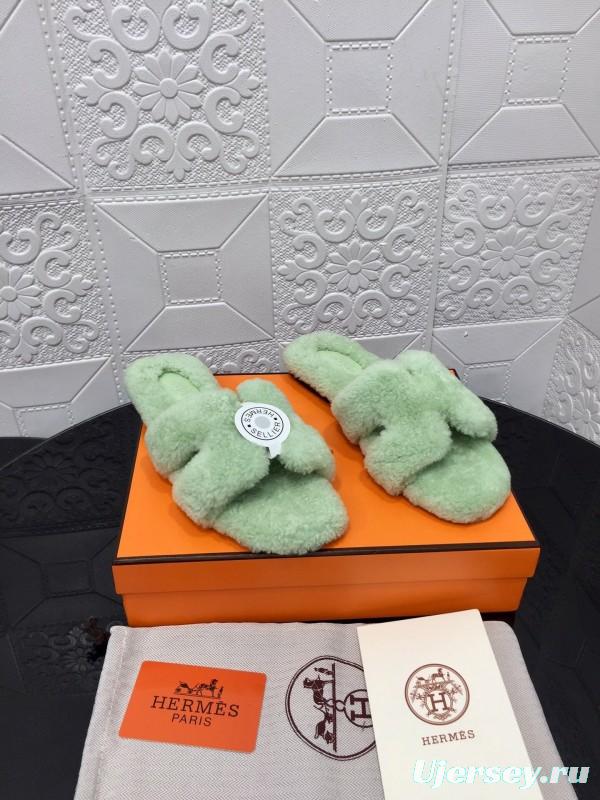 H Eiderdown Teddy Wool H-Logo Slippers Flat Sole Winter Home Shoes - LY00240