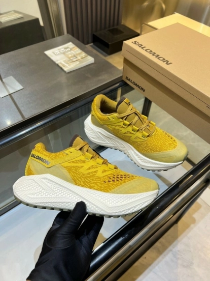 Salomon AERO GLIDE 3 GRVL Trail Running Shoes - AS00330