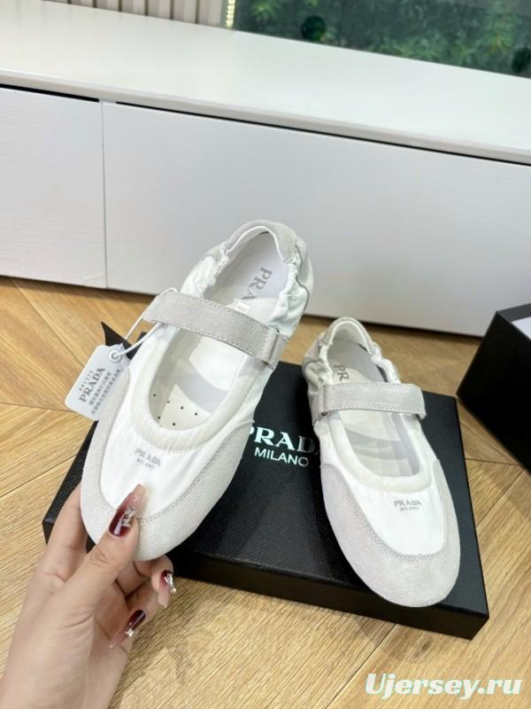 Prada Metal Toe Thin Sole Training Shoes Casual Sneakers - LY00260