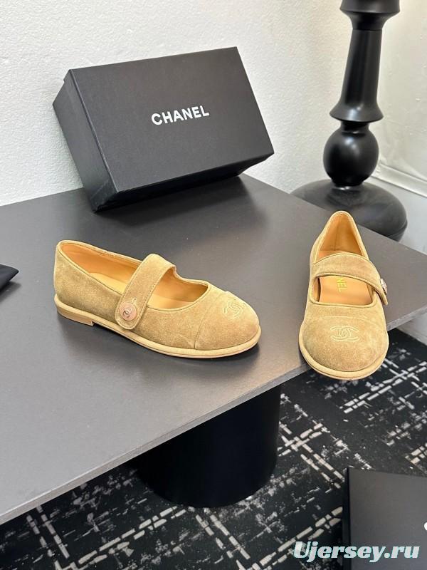 Chanel Quilted Flats Slip-On Mules - KFY00280