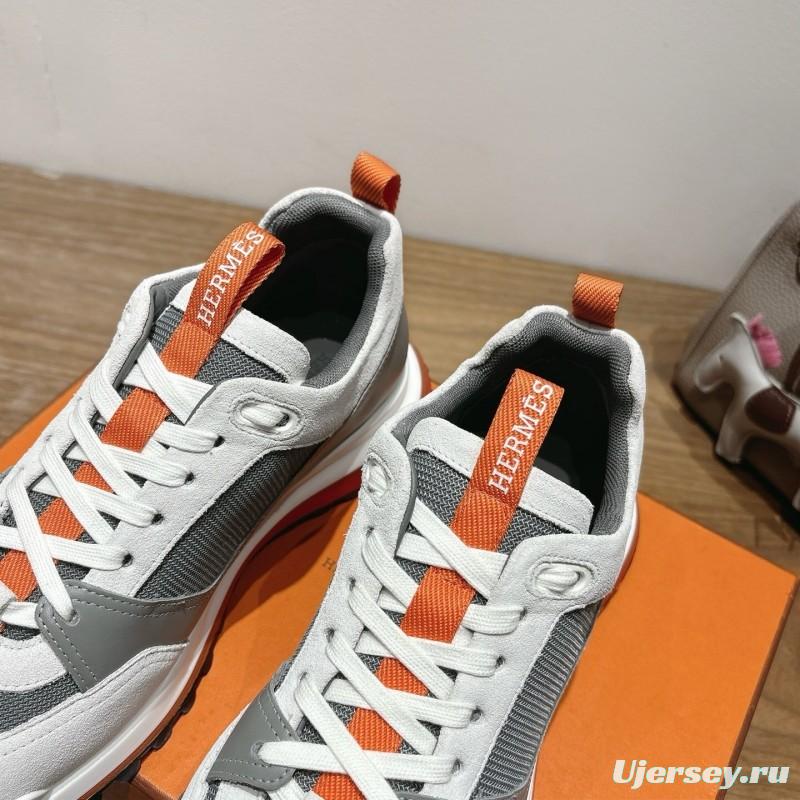 H Boots Classic Chelsea Boots with British Color Block Design - AS00410