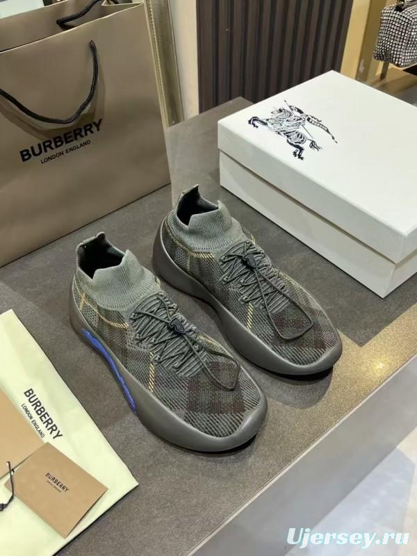 Burberry 2025 SS Italian-Made Sneakers - KFY00280