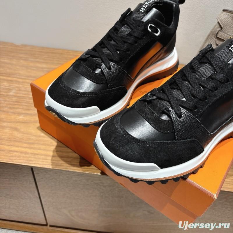 H Boots Classic Chelsea Boots with British Color Block Design - AS00410