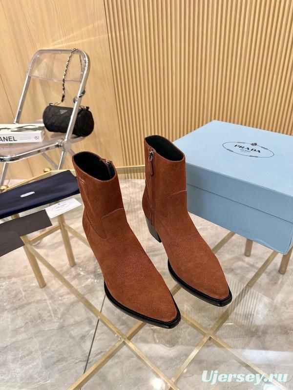 Prada Classic Pointed Boots 2025 SS Collection - L Y00330