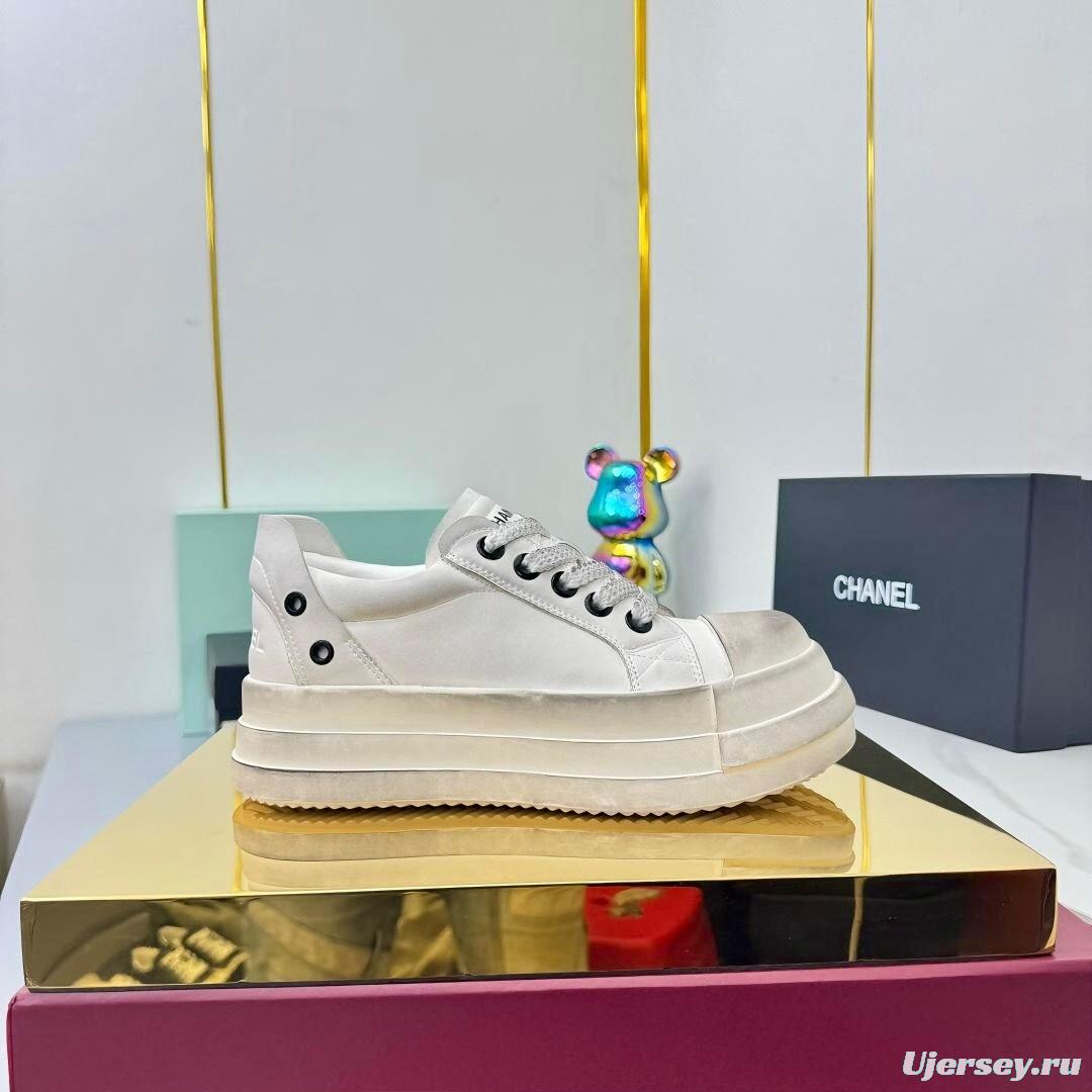 Chanel 2025 SS Classic Panda Dirty Sneakers Bread Shoes - LY00330