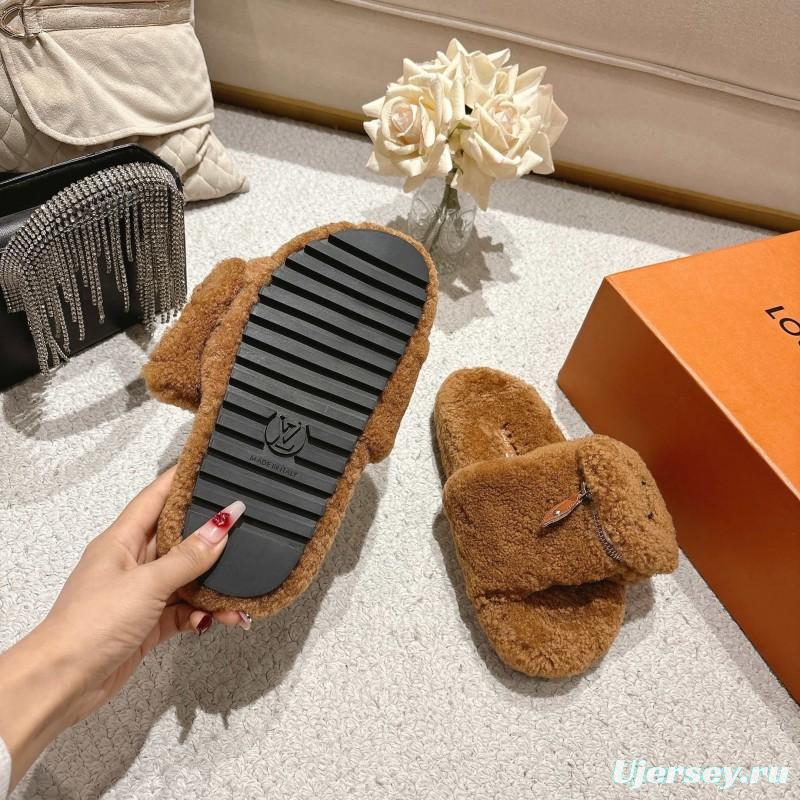 L Brand New Wool Slippers Comfortable Lazy Home Shoes - LY00260