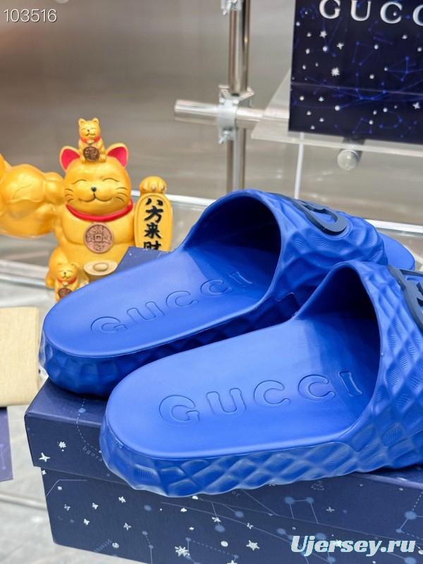 Gucci Lido Interlocking G Men's Sandals with Textured Rubber Sole - AS00170