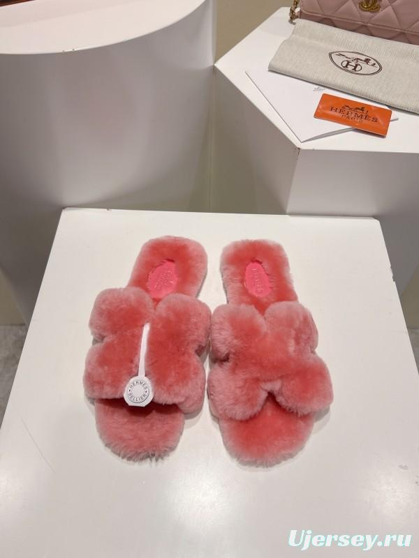 Hermès Autumn Winter Flat Fur Slippers - LY00240