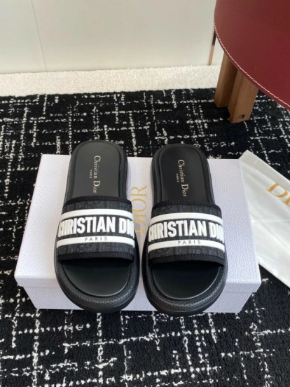 Dior Spring Summer 2025 Latest Lightweight Foam Sole Beach Sandals - KFY00260