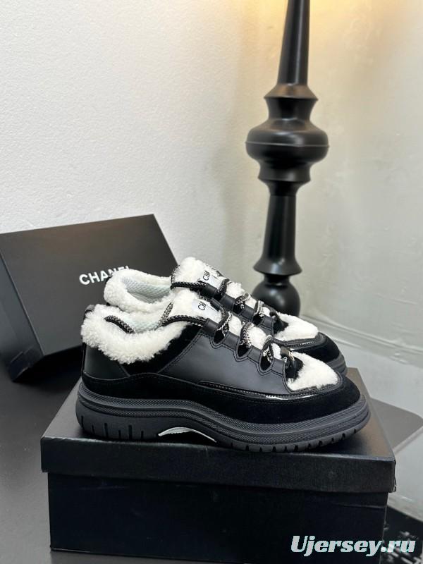 Chanel Spring/Summer 2025 Runway Thick Sole Sneakers - LY00320