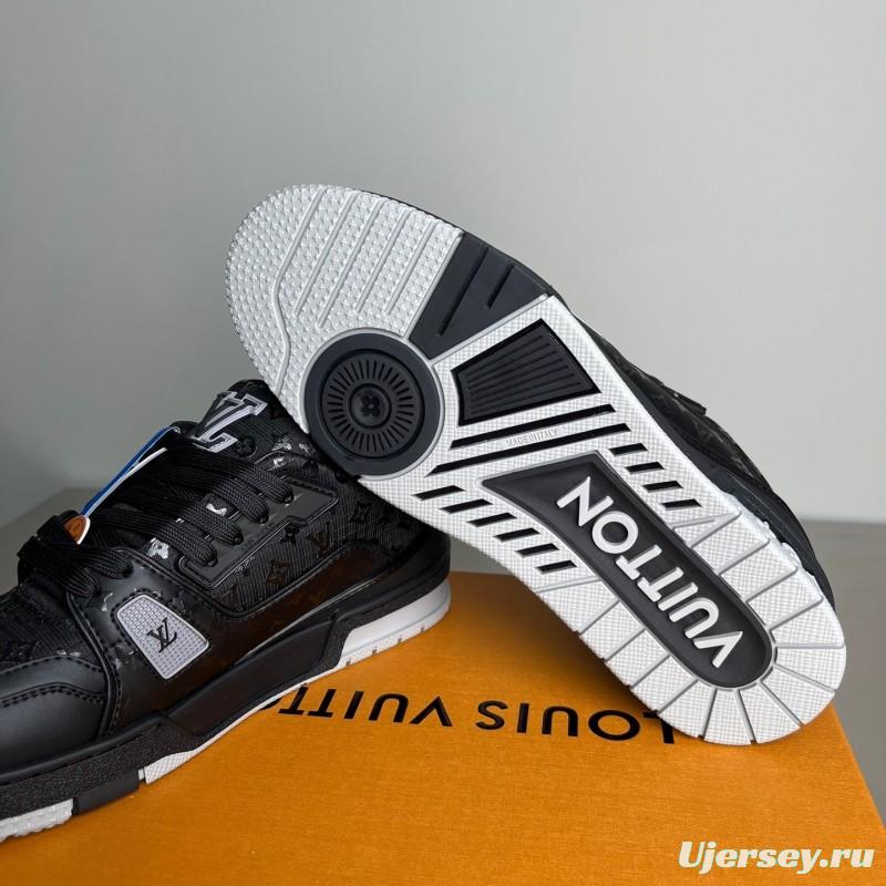 Louis Vuitton 2025 SS Replica Luxury Sneakers with Signature Logo - YC
