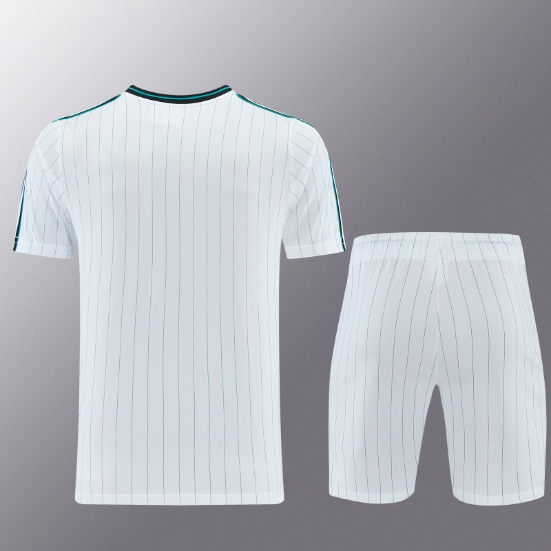 26/27  Liverpool White Short Sleeve+Soccer Shorts