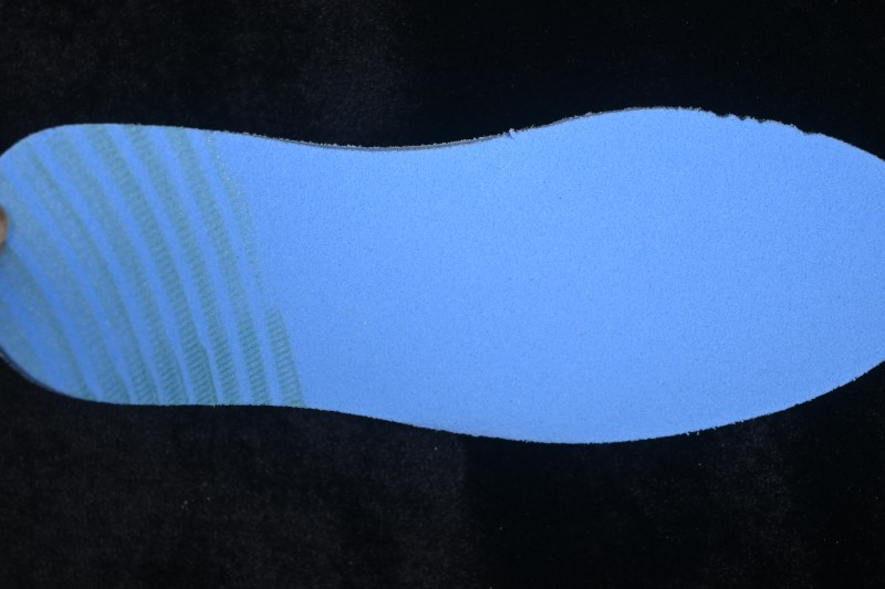 Nike Air Jordan 1 Low Retro Basketball Shoes with Classic Colorway - IR7553-422