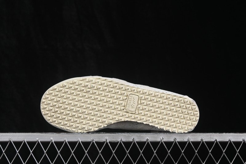 Adidas CSC3 Running Shoes with Dynamic Fit Support and Breathable Mesh Upper - 1183C563-200