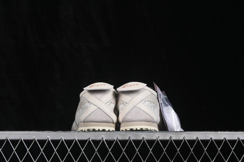 Adidas CSC3 Running Shoes with Dynamic Fit Support and Breathable Mesh Upper - 1183C563-200