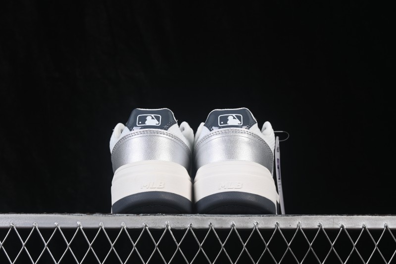 MLB Chunky Liner Fresh New York Yankees Platform Casual Running Shoes - 3ASXM076N50SIS