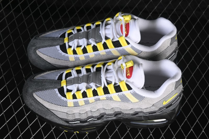 Nike Air Max 95 Retro Running Shoes with Visible Air Cushioning - IB4523-002