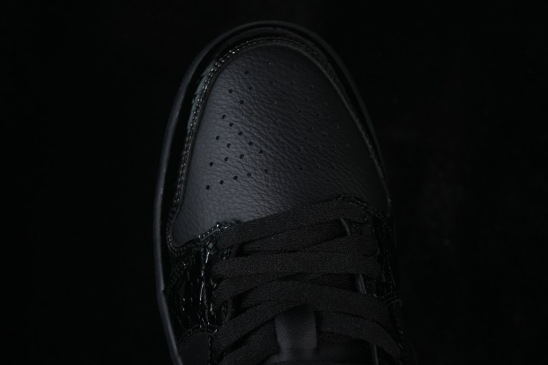 Nike Air Jordan 1 Low Retro Basketball Shoes with Classic Design - IQ9701-010