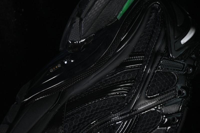Balenciaga Runner LED Retro Running Shoes with Magnetic Charging - WRNLD1000