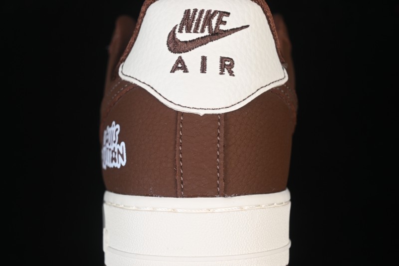 Nike Air Force 1 '07 Low Basketball Shoes with Brown Cheese Print Design - DF0188-127