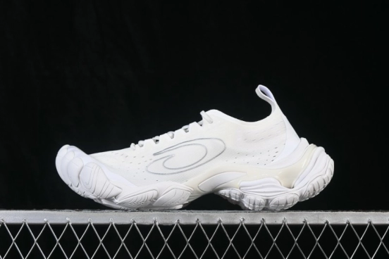 Balenciaga Anatomic Runner Low-Top Lifestyle Sneakers with Five-Toe Structure - WANRN9000