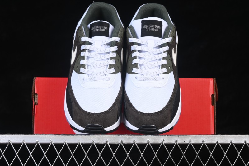 Nike Air Max 90 Retro Running Shoes with Visible Air Cushioning - II7592-100