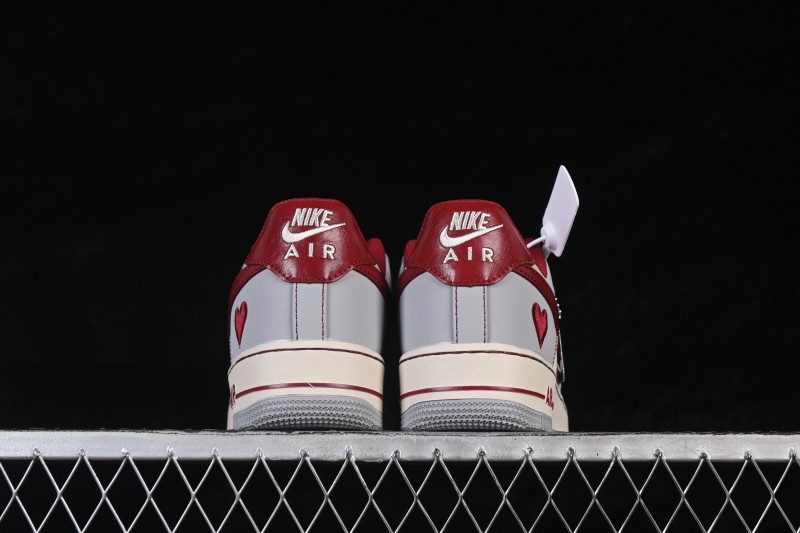 Nike Air Force 1 '07 Low Valentine's Day Limited Edition Smoke Grey with Red Accents Low-Top Casual Skateboarding Shoes - NH0601-540