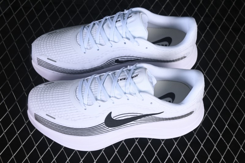 Nike Journey Run Low-Top Running Shoes with Cushioning, Anti-Slip and Wear-Resistant Design - FB7765-006