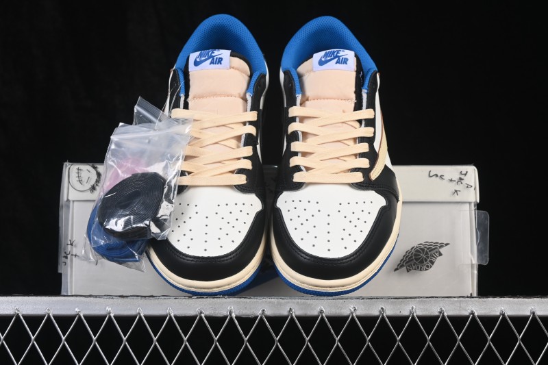 Travis Scott x Air Jordan 1 Low OG Retro Basketball Sneakers with Reverse Swoosh Design - DM7866-140