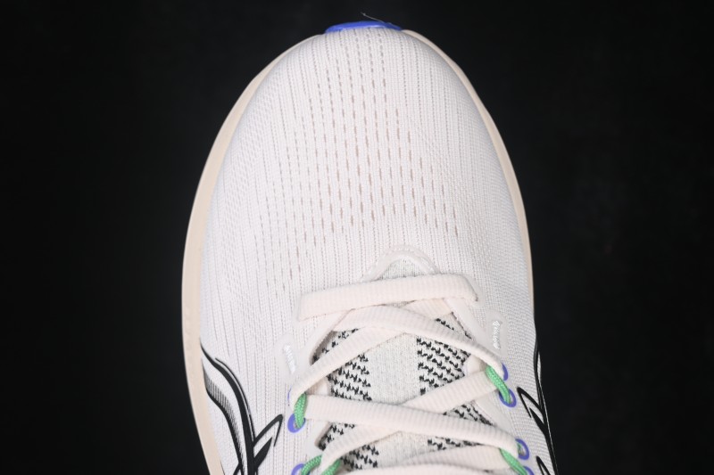 Asics Gel-Nimbus 28 Retro Running Shoes with Cushioning for Men - 1011C127-800
