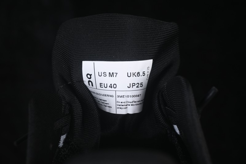 On Cloudtilt Comfortable Slip-Resistant Low-Top Casual Urban Commute Running Shoes - Black Asphalt