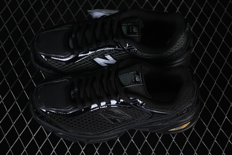 New Balance 509 Retro Running Shoes with Classic Cushioning - U509A1
