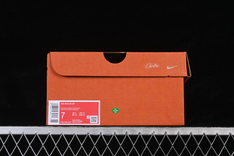 Nike Air Max 95 Retro Running Shoes with Cushioned Air Sole - FB2709-002