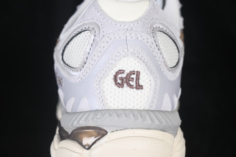 Asics Gel-NYC Retro Running Sneakers with Breathable Mesh and Suede Upper - 1203A383-114