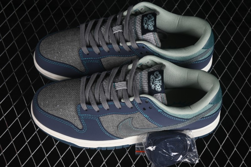 Nike SB Dunk Low Skateboarding Shoes with Cushioned Collar - IH1942-002