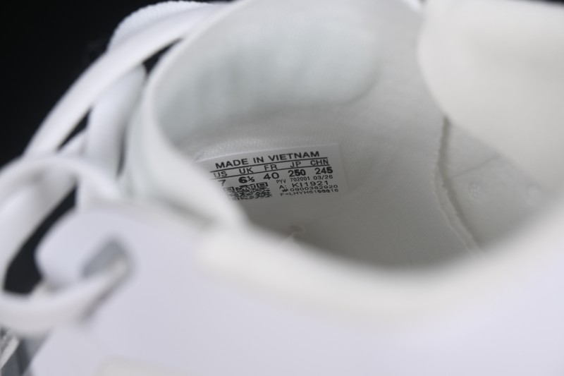 Adidas HyperBoost Edge M Running Shoes with Breathable Boost Midsole - KI1921