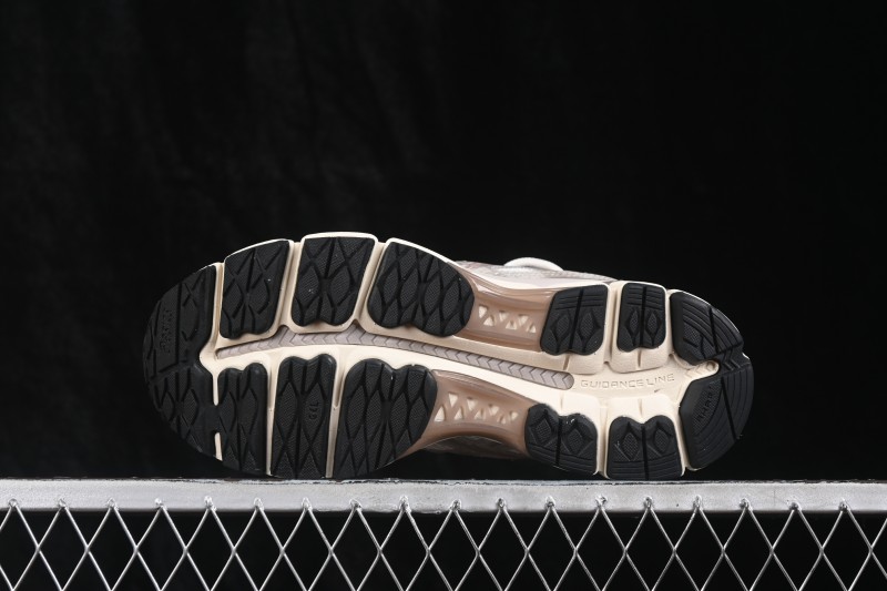 Asics Gel-Nimbus 12.1 Retro Running Shoes with Breathable Mesh Upper and 360-Degree Gel Cushioning - 1203B144-100