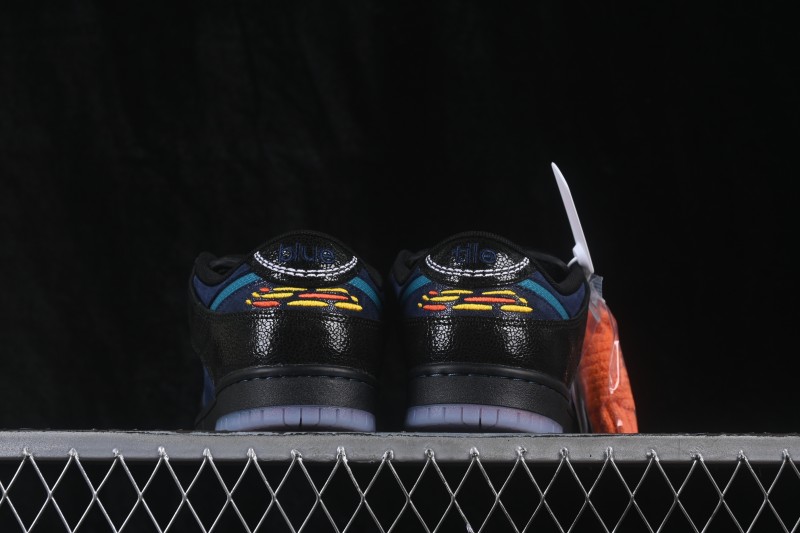 Nike SB Dunk Low Pro Skateboarding Shoes with Cushioned Collar - IQ1323-001
