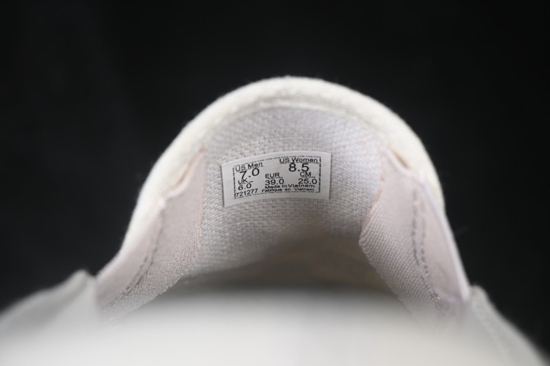 Vans Slip-On VR3 Low Top Skate Shoes - VN0007NC1KP