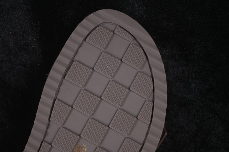 Louis Vuitton Venice Comfort Calfskin Suede Round-Toe Slide Sandals