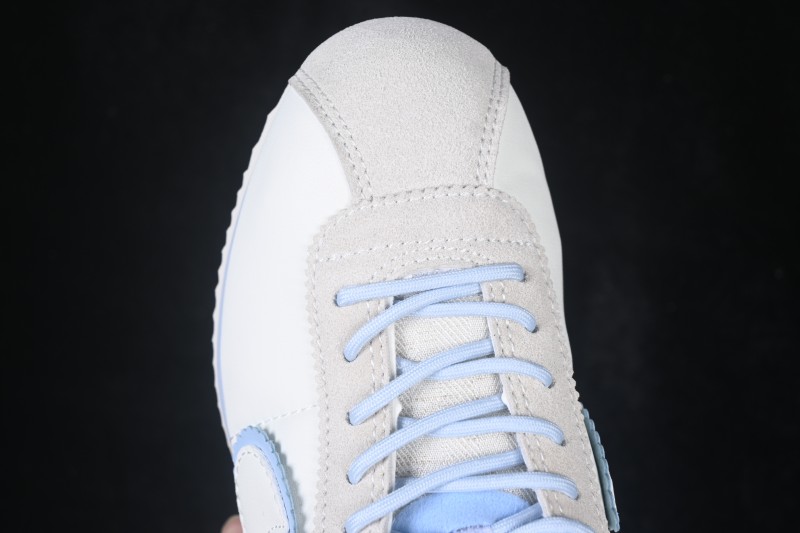 Nike Classic Cortez Leather Retro Running Shoes - IW6363-117