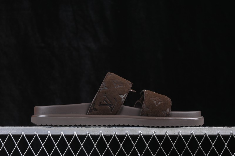 Louis Vuitton Venice Comfort Calfskin Suede Round-Toe Slide Sandals