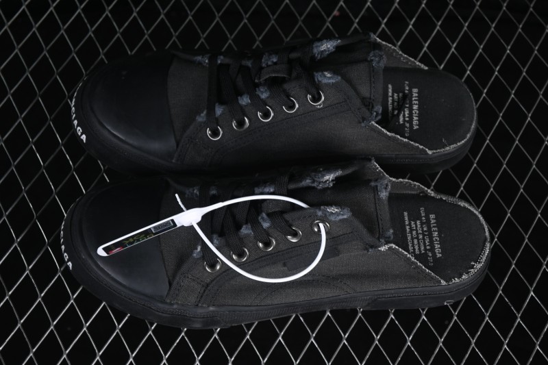 Balenciaga Paris Low Distressed Lace-Up Semi-Slip Fashion Sneakers - W3RC11090