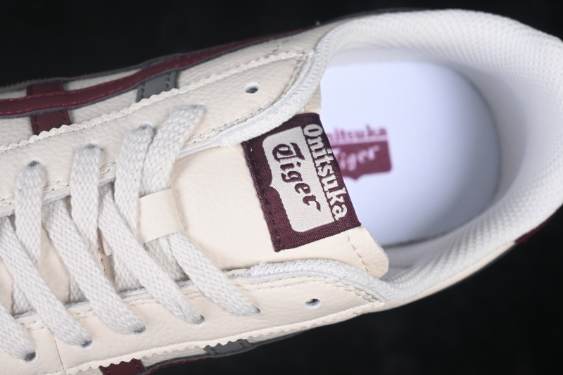 Onitsuka Tiger Tokuten Low-Top Casual Sneakers - 1183B938-200